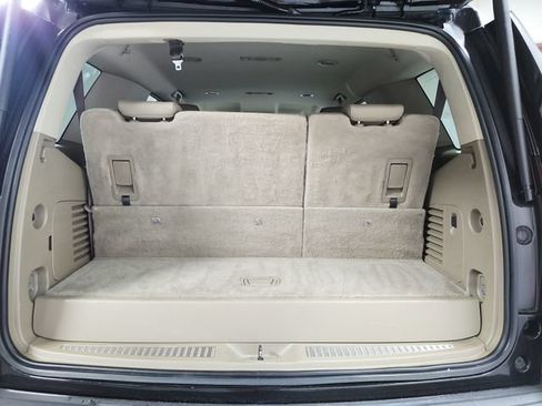 Used 2019 Chevrolet Tahoe LT RWD image 46
