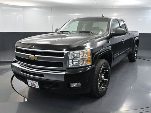 Used 2011 Chevrolet Silverado 1500 LT w/ All-Star Edition image 12