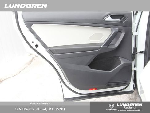 Used 2020 Volkswagen Tiguan SEL w/ 3rd Row Seat Package image 41