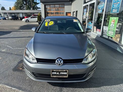 Used 2015 Volkswagen Golf Launch Edition image 2