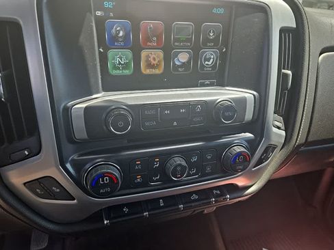 Used 2017 GMC Sierra 1500 SLE w/ SLE Value Package AWD/4WD image 14