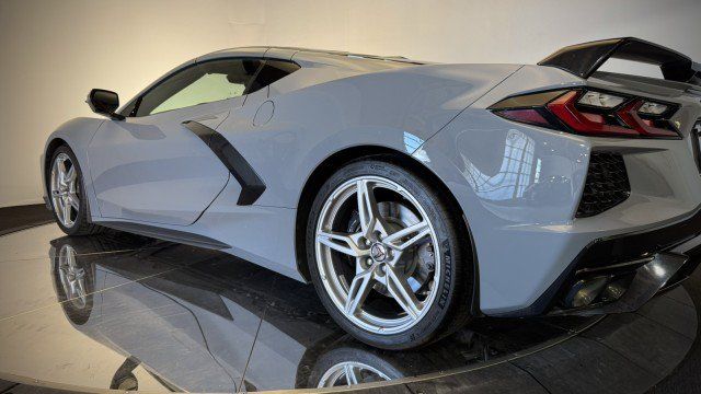 Used 2024 Chevrolet Corvette Stingray Premium Cpe w/ Z51 Performance Package RWD image 22
