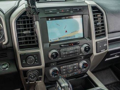 Used 2018 Ford F150 Lariat w/ Equipment Group 502A Luxury AWD/4WD image 26