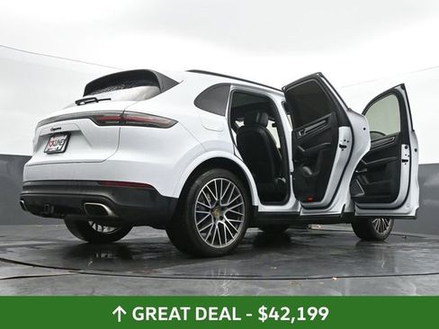 Used 2022 Porsche Cayenne image 74