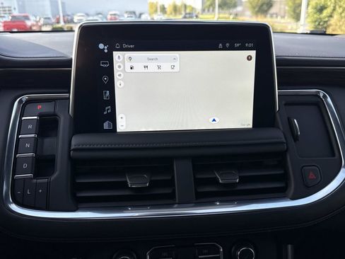 Used 2023 Chevrolet Suburban Z71 image 4