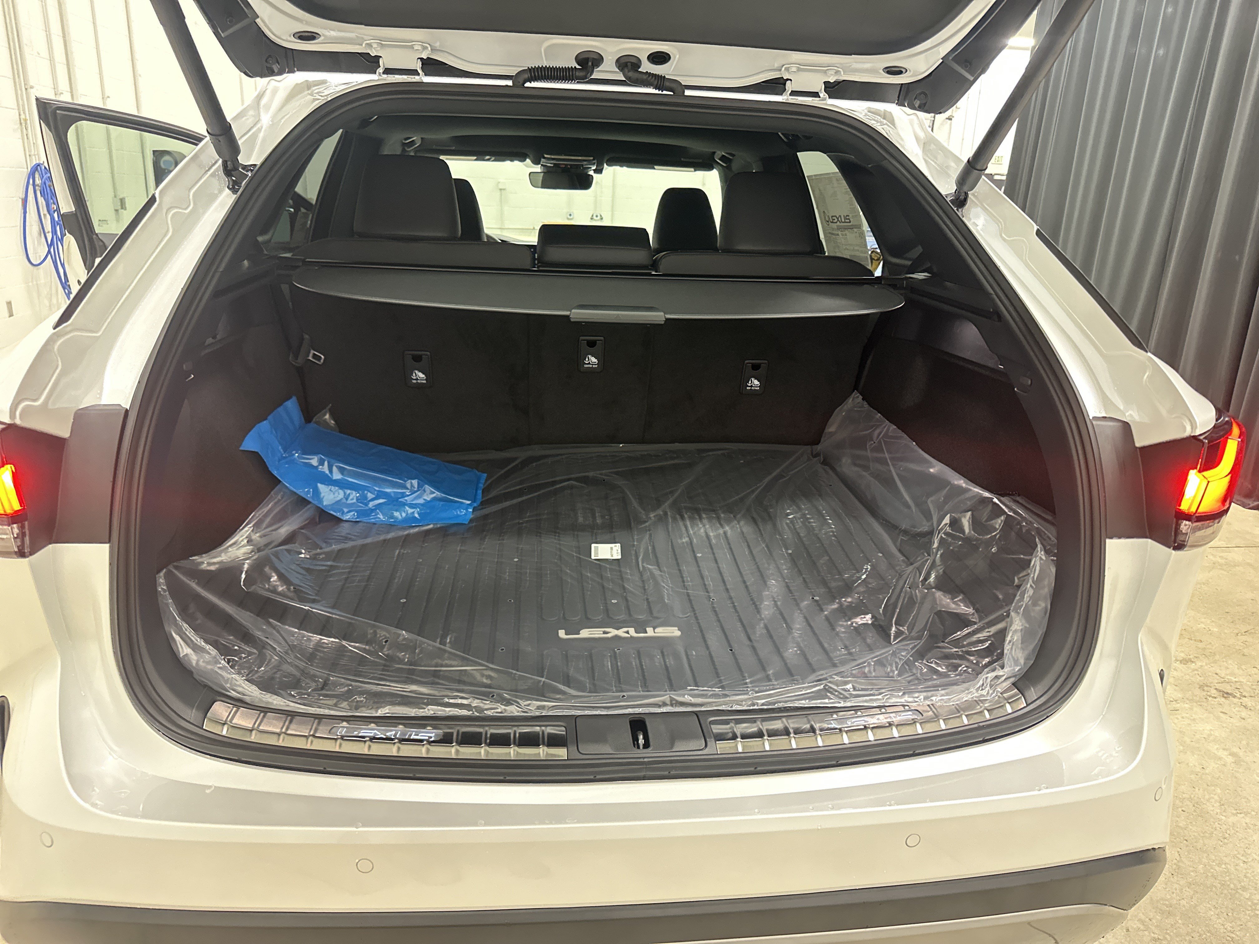 New 2026 Lexus RX 350 AWD image 33