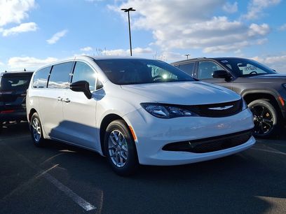 New 2026 Chrysler Voyager LX