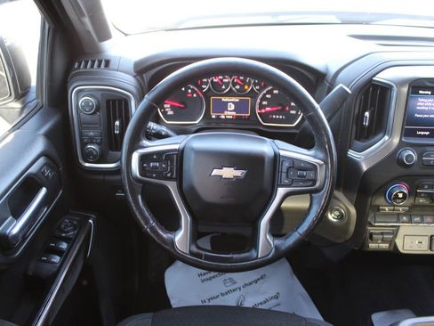 Used 2019 Chevrolet Silverado 1500 LT w/ All-Star Edition image 17