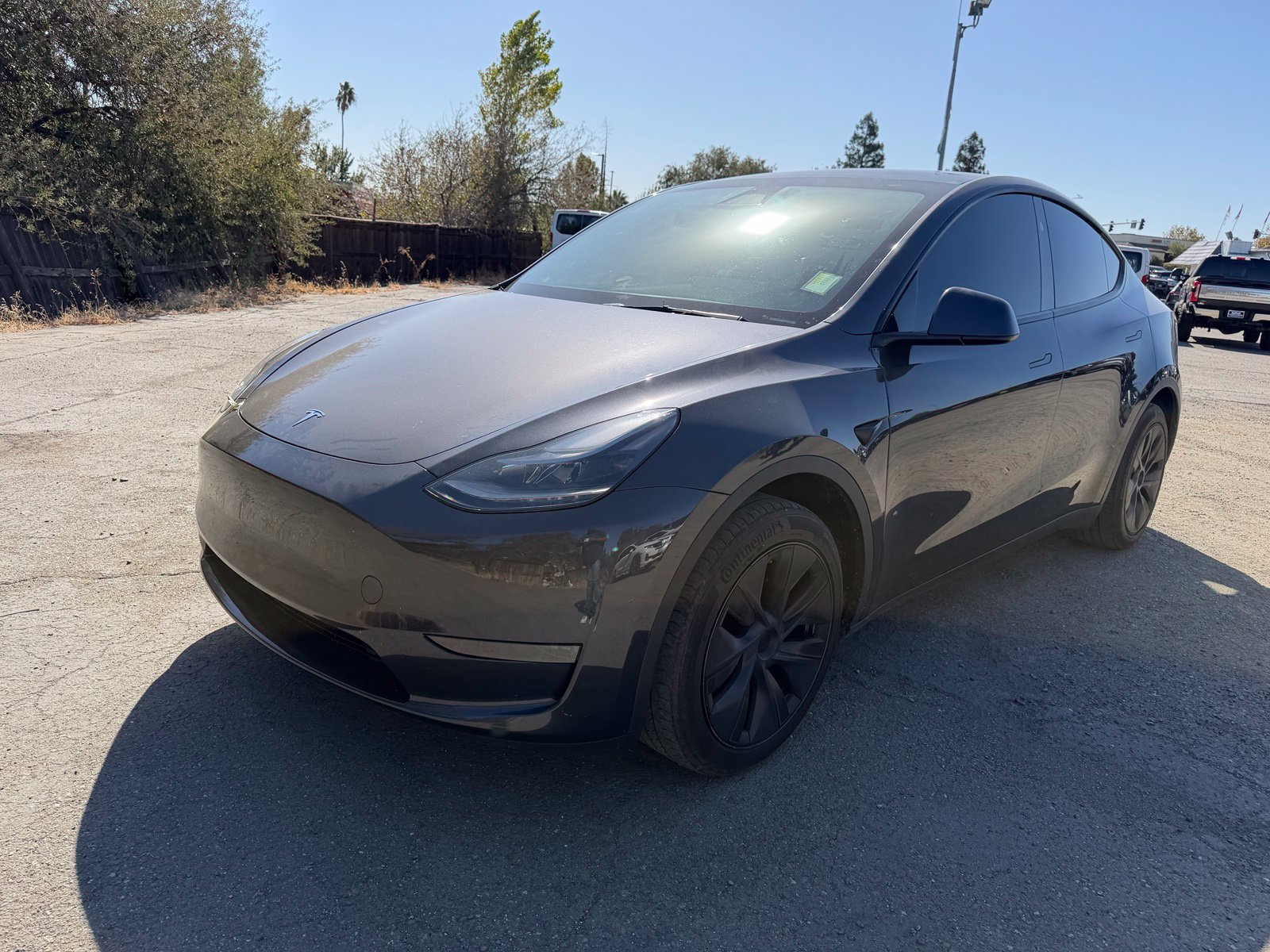 Used 2024 Tesla Model Y Long Range RWD image 1