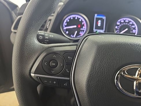 Used 2023 Toyota Camry LE image 12