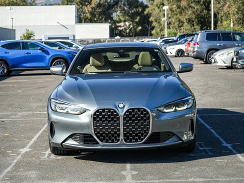 Used 2021 BMW 430i Coupe w/ Convenience Package RWD image 2