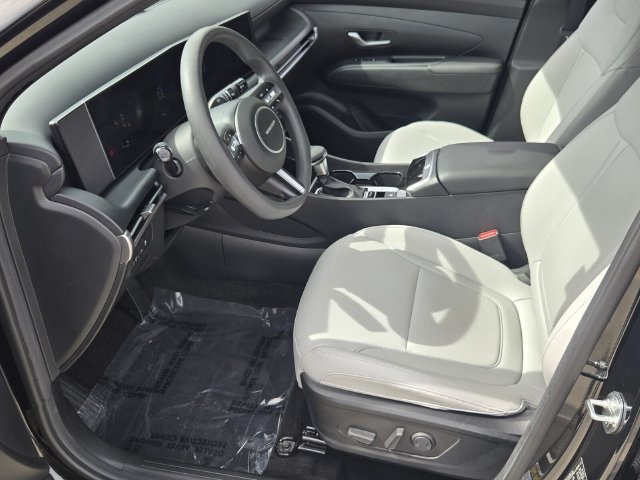 Used 2025 Hyundai Santa Cruz SEL FWD image 10