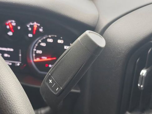 Certified 2025 Chevrolet Silverado 1500 Custom image 31