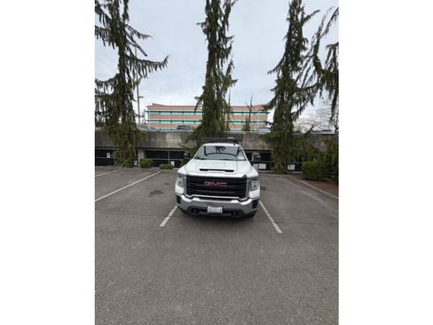 Used 2022 GMC Sierra 2500 Pro w/ Convenience Package AWD/4WD image 3