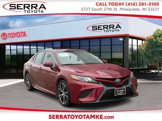 Used 2018 Toyota Camry SE video 1