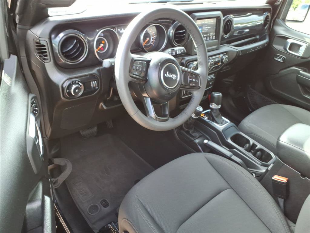 Used 2023 Jeep Wrangler Unlimited Sport AWD/4WD image 18
