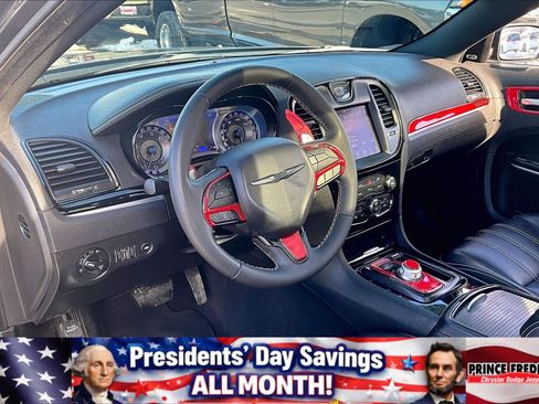 Used 2022 Chrysler 300 S image 11