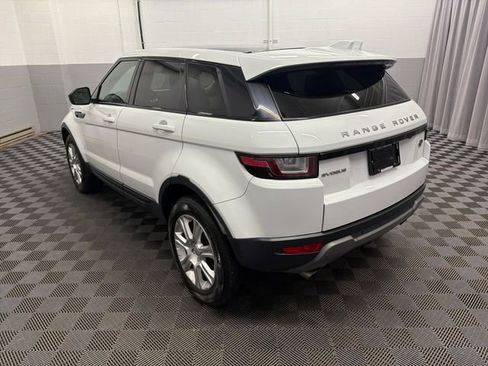 Used 2017 Land Rover Range Rover Evoque SE AWD/4WD image 11