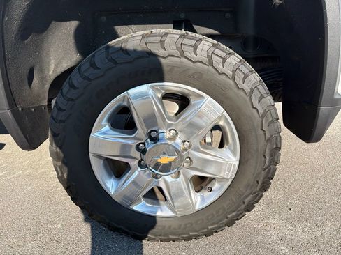 Used 2022 Chevrolet Silverado 2500 LTZ w/ LTZ Texas Edition AWD/4WD image 12