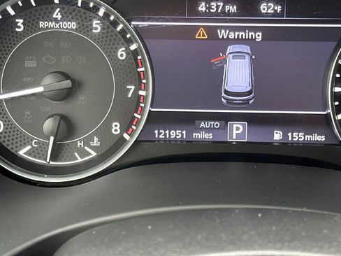 Used 2021 Nissan Armada SV image 26