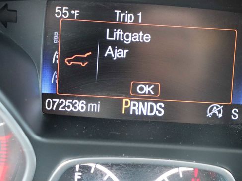 Used 2019 Ford Escape SE image 11