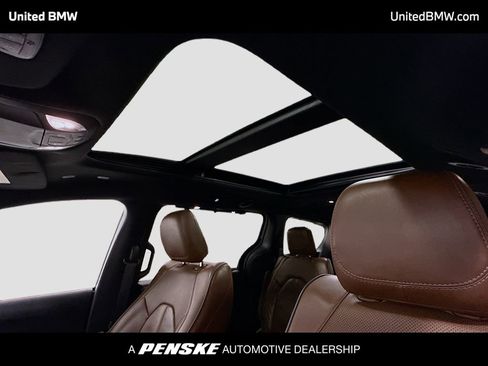 Used 2020 Chrysler Pacifica Limited w/ Advanced Safetytec Group image 12