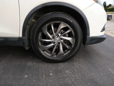 Used 2015 Nissan Rogue SL image 18