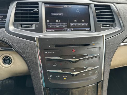 Used 2014 Lincoln MKS w/ Equipment Group 101A image 27