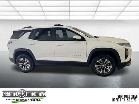 Used 2025 Chevrolet Equinox LT w/ Convenience Package II FWD image 7