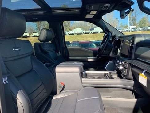New 2025 Ford F350 Platinum w/ FX4 Off-Road Package image 30