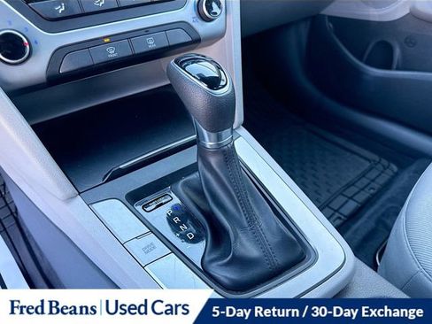 Used 2018 Hyundai Elantra SEL image 18