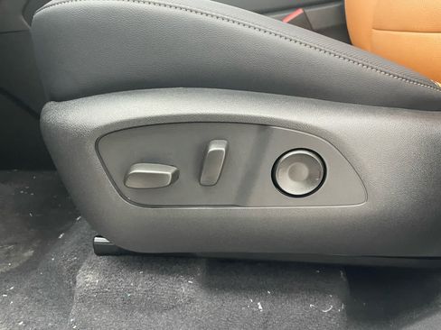 New 2027 Chevrolet Traverse Z71 w/ Driver Confidence Package AWD/4WD image 10