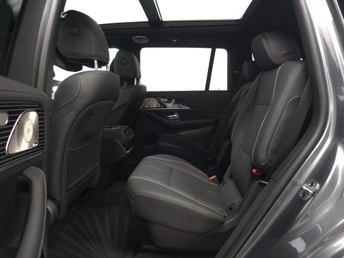 Certified 2025 Mercedes-Benz GLS 450 4MATIC image 27
