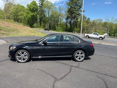 Used 2018 Mercedes-Benz C 300 4MATIC Sedan image 6