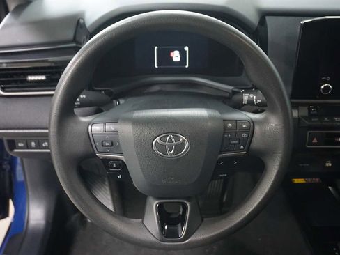Used 2025 Toyota Camry LE image 17
