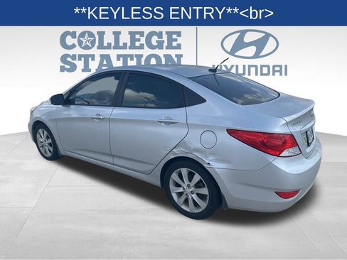 Used 2013 Hyundai Accent GLS w/ Premium Pkg image 6
