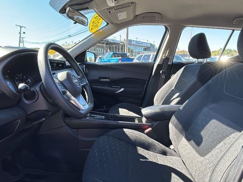 Used 2024 Nissan Kicks SV image 23