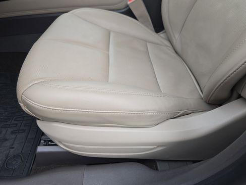 Certified 2021 Lincoln Corsair Reserve image 28