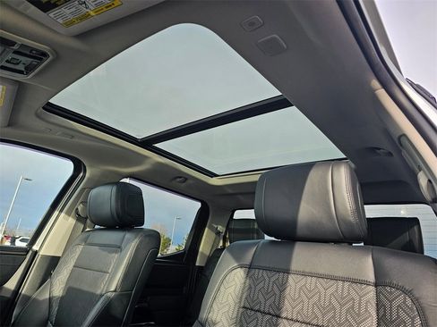 Used 2023 Toyota Tundra Limited image 28