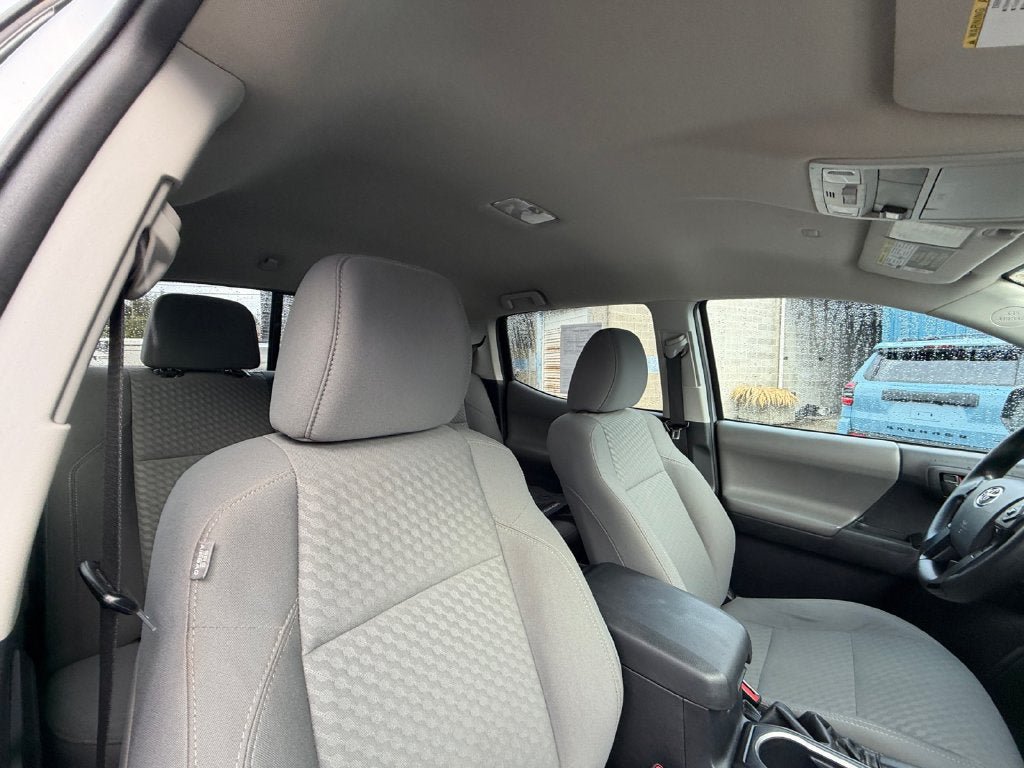 Used 2020 Toyota Tacoma SR AWD/4WD image 27