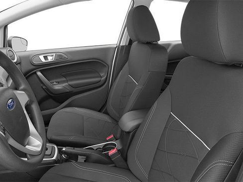 Used 2014 Ford Fiesta SE image 8