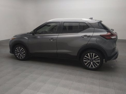 Used 2024 Nissan Kicks SV image 3