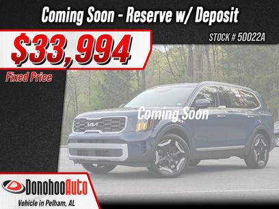 Used 2024 Kia Telluride S w/ S Sunroof Package