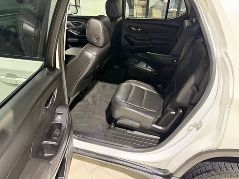Used 2020 Chevrolet Traverse RS FWD image 13