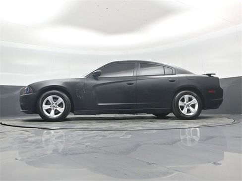 Used 2012 Dodge Charger SE image 43