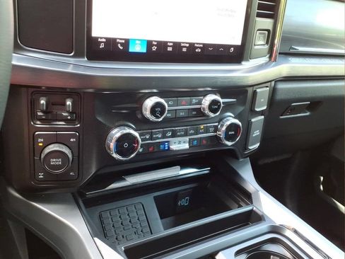 Used 2025 Ford F250 Lariat w/ Black Appearance Package AWD/4WD image 6
