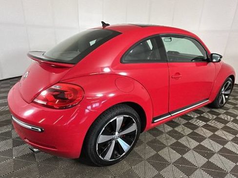Used 2013 Volkswagen Beetle Turbo FWD image 2