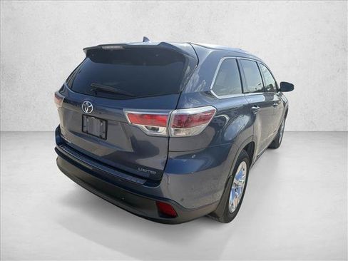 Used 2016 Toyota Highlander Limited FWD image 4