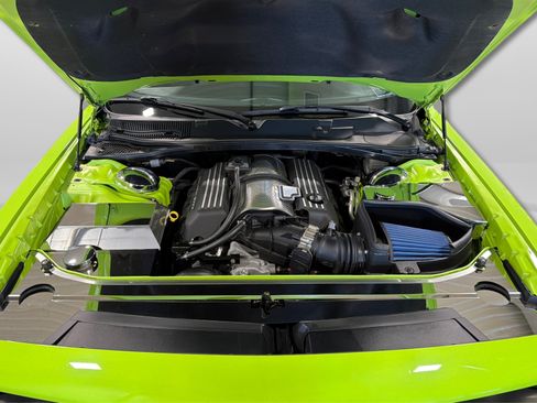 Used 2015 Dodge Challenger R/T Scat Pack RWD image 11