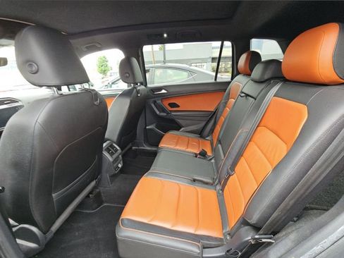 Used 2019 Volkswagen Tiguan SEL Premium R-Line image 14